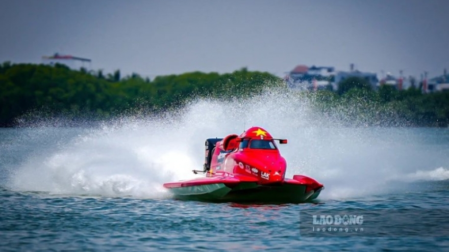 Binh Dinh to host professional powerboat world championship